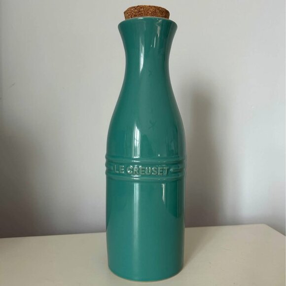 Le Creuset Gullah Blue 750 ML Water Carafe W/Cork RARE  Le Creuset Gullah Blue 750 ML Water Carafe W/Cork RARE LIMITED EDITION NWT